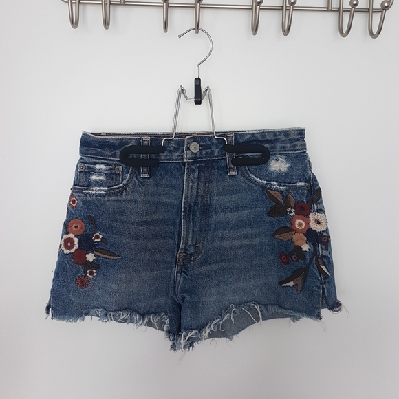 A&F Annie High Rise Shorts - Picture 12 of 14